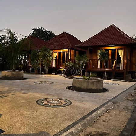 Mangrove Beach Hut Нуса-Лембонган Экстерьер фото